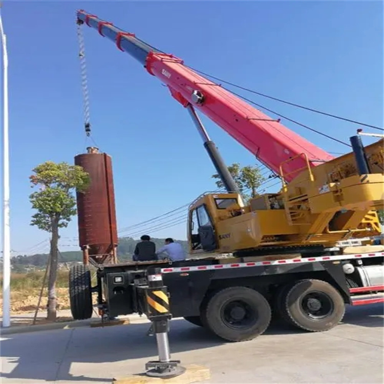 南丹80吨吊车出租多少钱